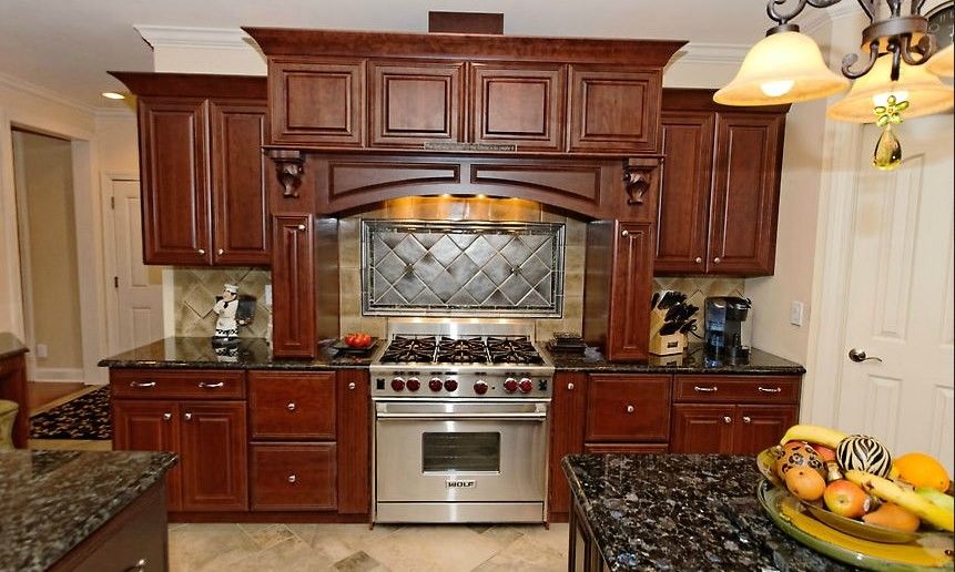 Ags Stainless for a Traditional Kitchen with a Wolfe and Collection by Viscusi Builders Ltd.