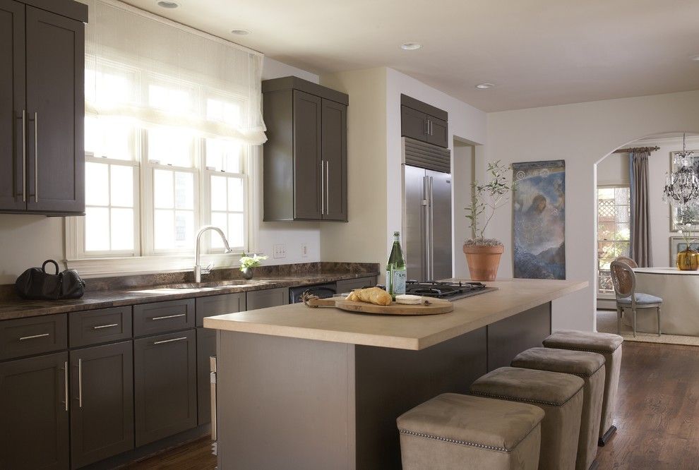 Albert Lee Appliance for a Contemporary Kitchen with a Kitchen Island and Vestavia Hills House by Dana Wolter