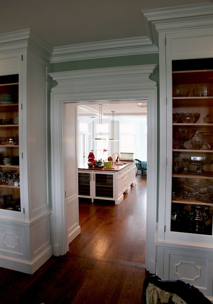 Architrave for a Traditional Living Room with a Doorway and Georgian Home by Hull Historical