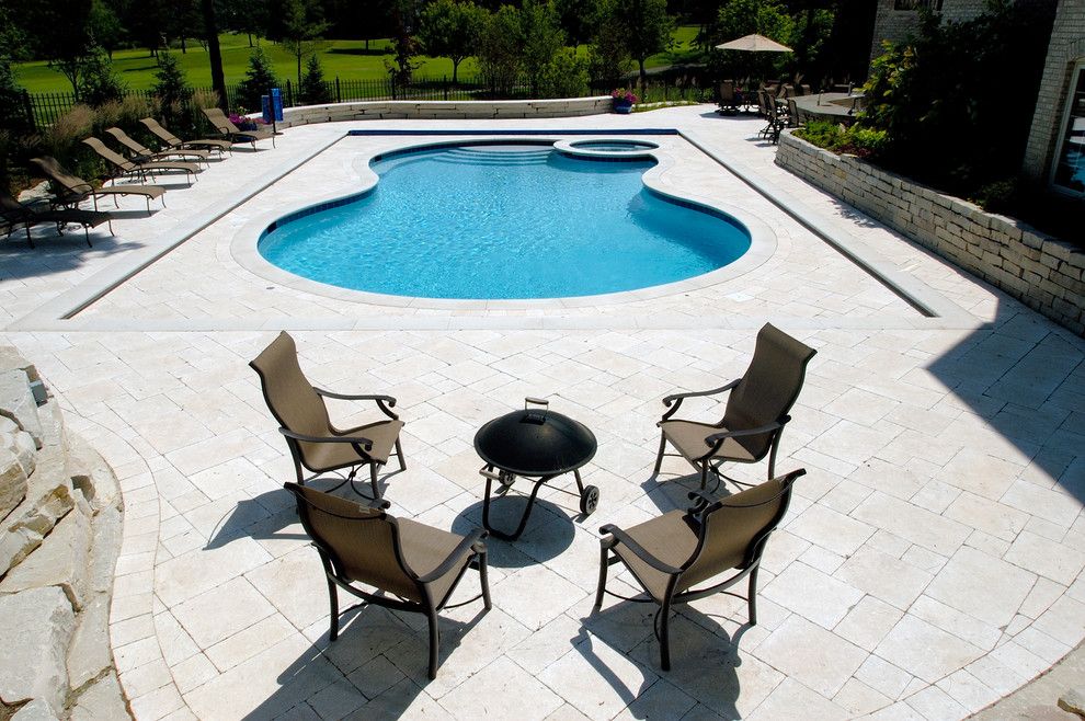 Barrington Pools for a Traditional Pool with a Barrington Automatic Pool Cover and North Barrington, Il Freeform Pool and Spa with Picture Frame Automatic Cover by Platinum Poolcare