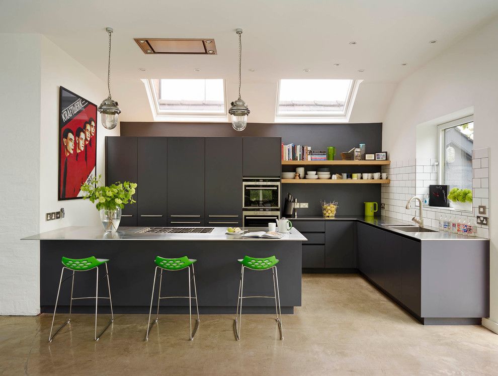 B&b Appliances for a Contemporary Kitchen with a Bespoke Kitchen Storage and Roundhouse Contemporary Kitchens by Roundhouse