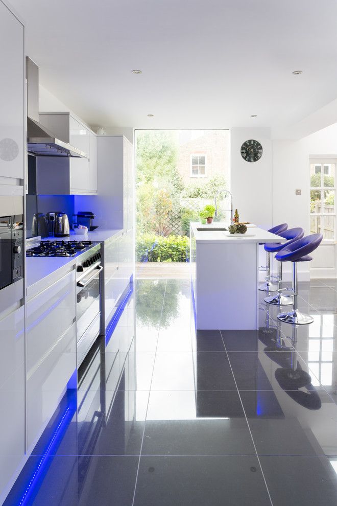 Best Buy Grapevine for a Contemporary Kitchen with a Kitchen and Southfields Kitchen by Apd Interiors