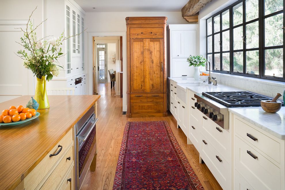 Bob Wallace Appliance for a Traditional Kitchen with a White and Remodel Rewind by Bob Greenspan Photography