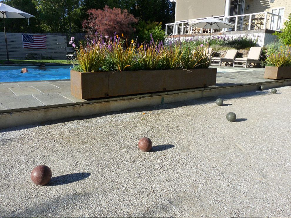 Bocce Ball Court for a Contemporary Landscape with a Pool and Poolside Bocce Ball Court by Mad Architecture