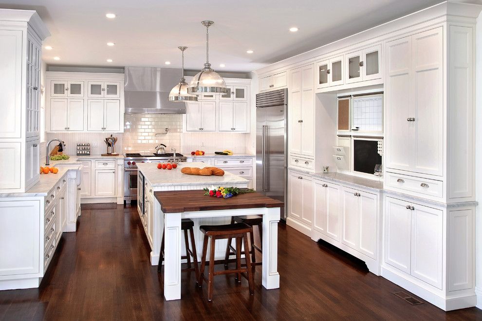 Builders Appliance Center for a Traditional Kitchen with a White Countertop and Kuche + Cucina by Signature Kitchens & Baths Magazine