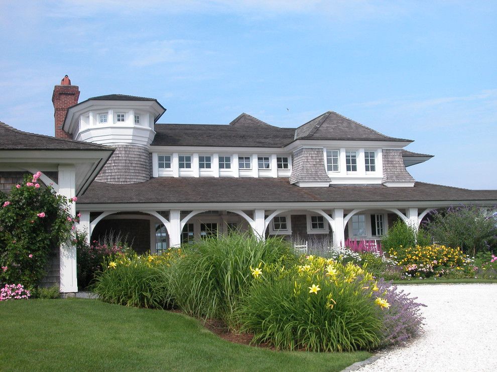 Cape Cod Lumber for a Victorian Exterior with a Gravel and Cape Cod Shingle Style by Meyer & Meyer, Inc.