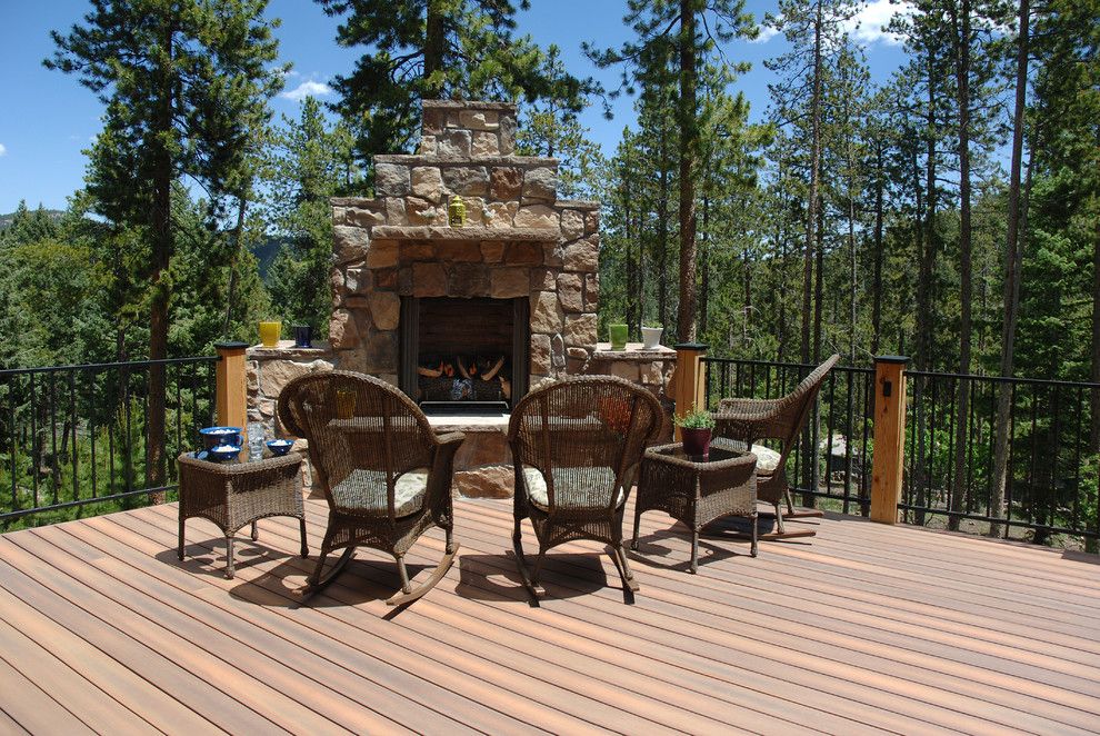 Ceasar Stone for a Rustic Deck with a Fiberon and Fiberon by Fiberon Decking