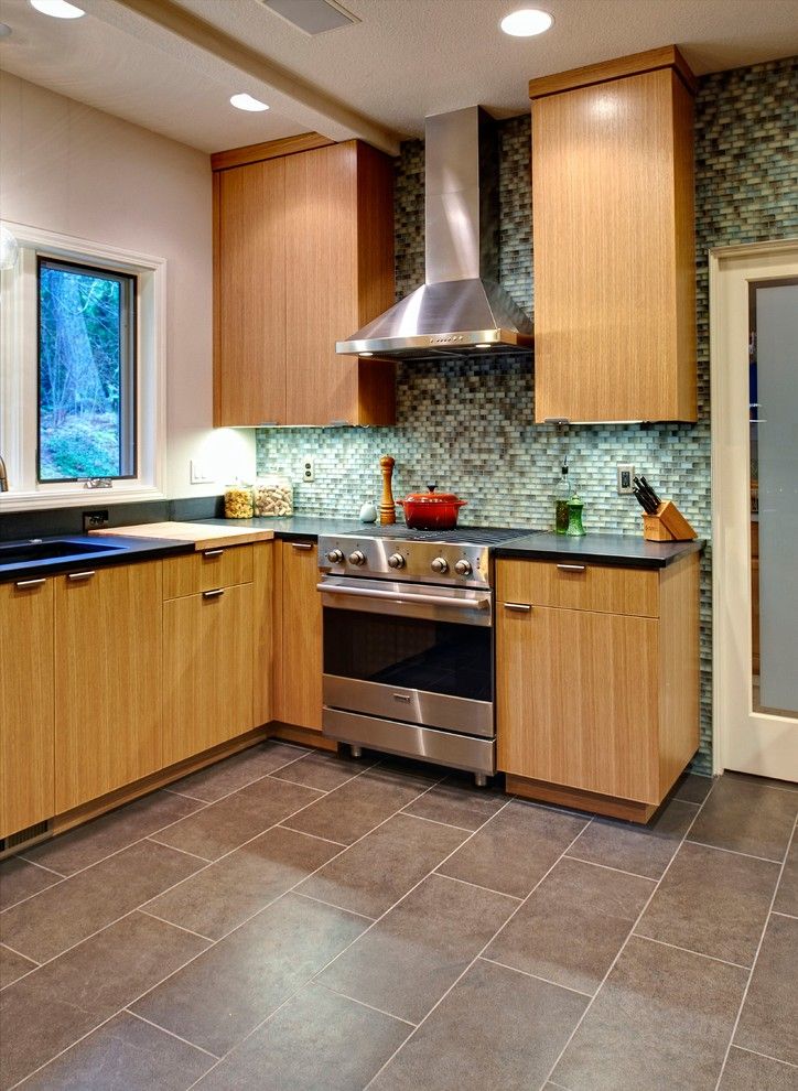 Chown Hardware for a Modern Kitchen with a Porcelain Floor Tile and Nw Portland by Holah Design + Architecture