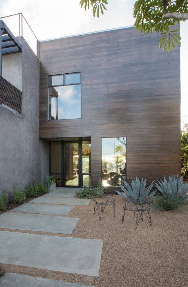 Decomposed Granite for a Contemporary Patio with a Decomposed Granite and Mar Vista Modern by Shelby Wood Design