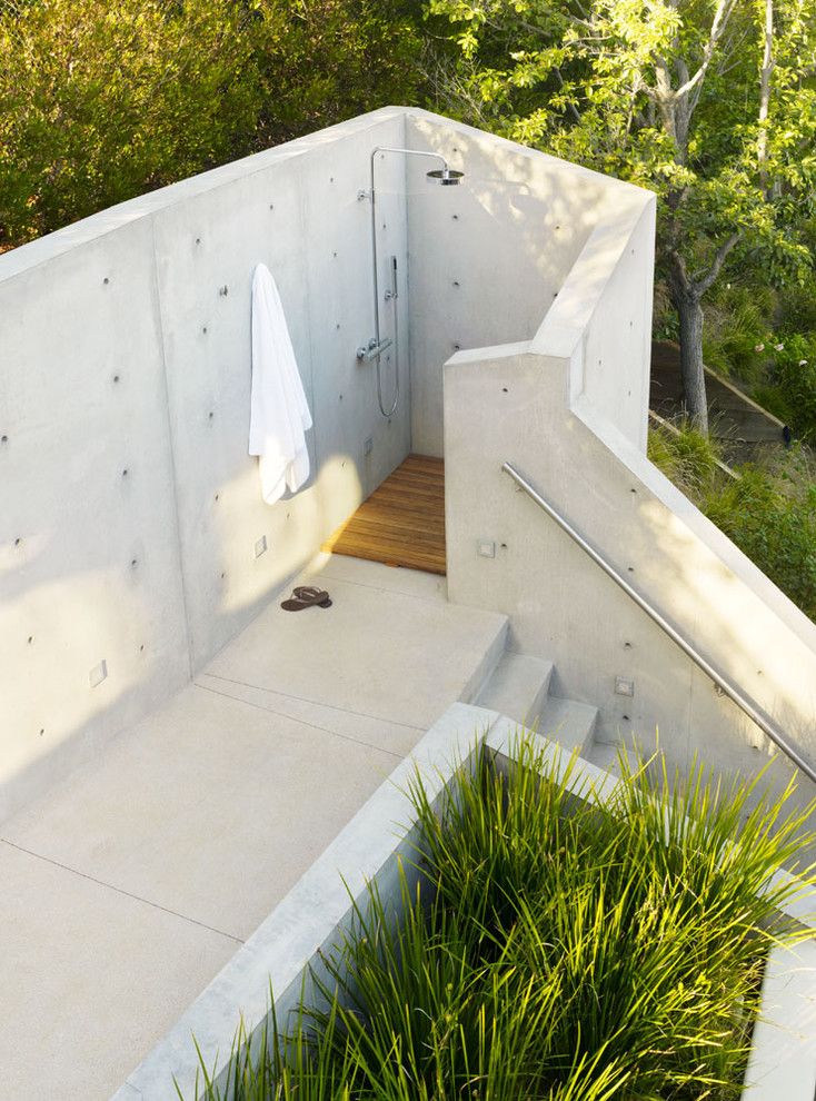 Dornbracht for a Modern Patio with a Planting Bed and Outdoor Shower by Rockefeller Partners Architects