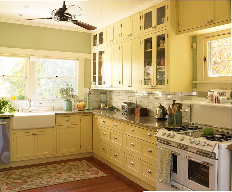 Dunn Edwards Paints for a Craftsman Kitchen with a Paint Color and Craftsman Bungalow by Dunn Edwards Paints