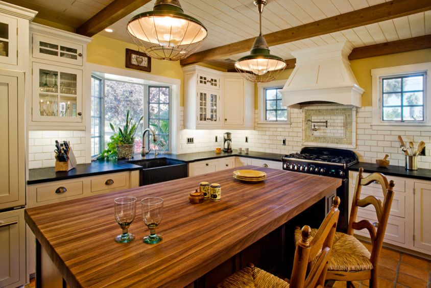 Dura Supreme for a Beach Style Kitchen with a Cottage Design and Hahka Happy Cottage Kitchen by Dura Supreme Cabinetry