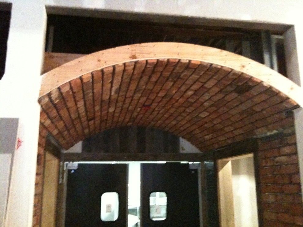 Endicott Brick for a Traditional Spaces with a Brick Veneers and Brick It Examples by Brick It