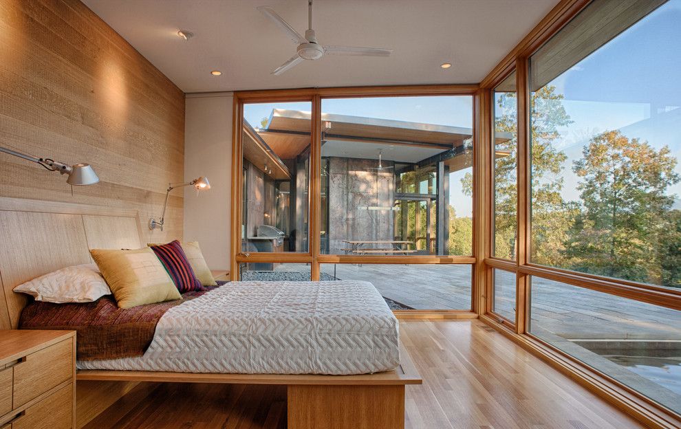 Feng Shui Bed Placement for a Modern Bedroom with a Mountain Modern and Piedmont Residence by Carlton Architecture