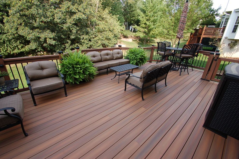 Fiberon for a Traditional Deck with a Fiberon Tropics Rail and Fiberon Horizon Ipe Deck by California Custom Decks