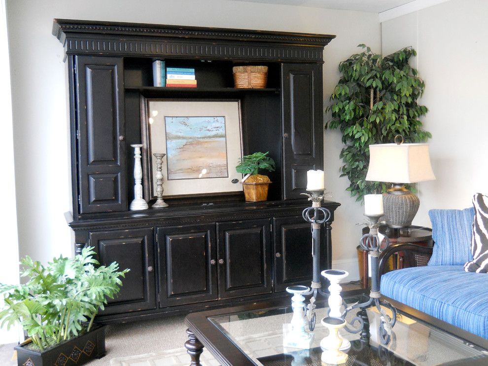 Gladhill Furniture for a Traditional Family Room with a Entertainment and Our Rooms by Gladhill Furniture