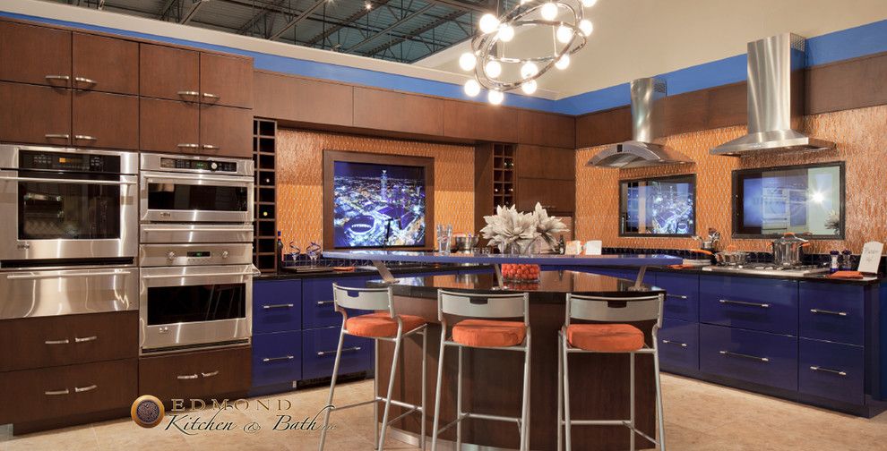 Hahn Appliances for a Modern Kitchen with a Glass Backsplash and Showroom at Hahn Appliance by Edmond Kitchen & Bath Llc