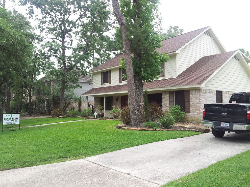 Hardieplank for a Traditional Exterior with a the Woodlands and a Siding Job in Spring Texas with James Hardieplank Siding & Patio Cover. by Texas Home Exteriors