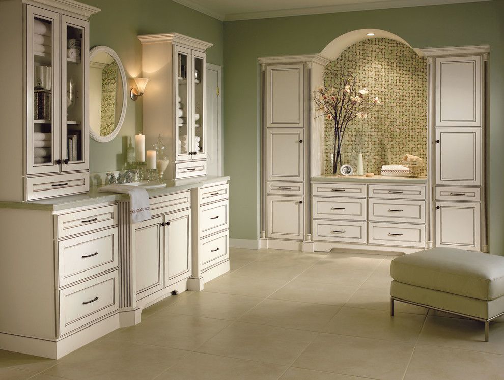 Homecrest Cabinets for a Traditional Bathroom with a Traditional and Homecrest Eastport Bathroom Cabinets by Masterbrand Cabinets, Inc.