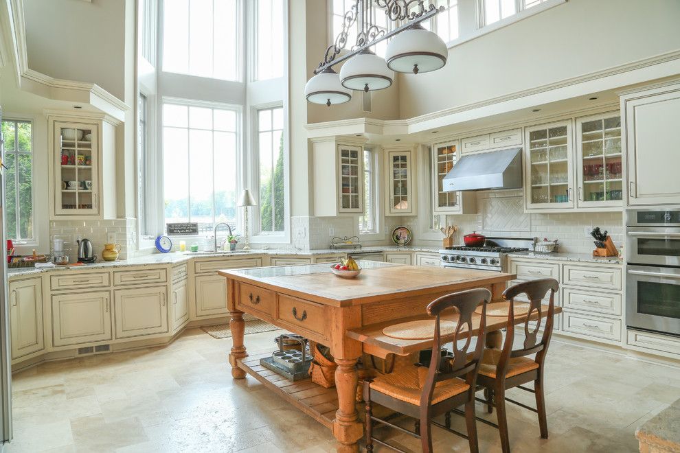 How to Glaze Cabinets for a Traditional Kitchen with a Glazed Kitchen Cabinets and Cream Painted and Glazed Kitchen Cabinets by Bella Tucker Decorative Finishes