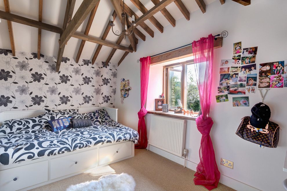 Ikea Hemnes Bed for a Contemporary Kids with a Wood Beams and the Secret Barns by Colin Cadle Photography