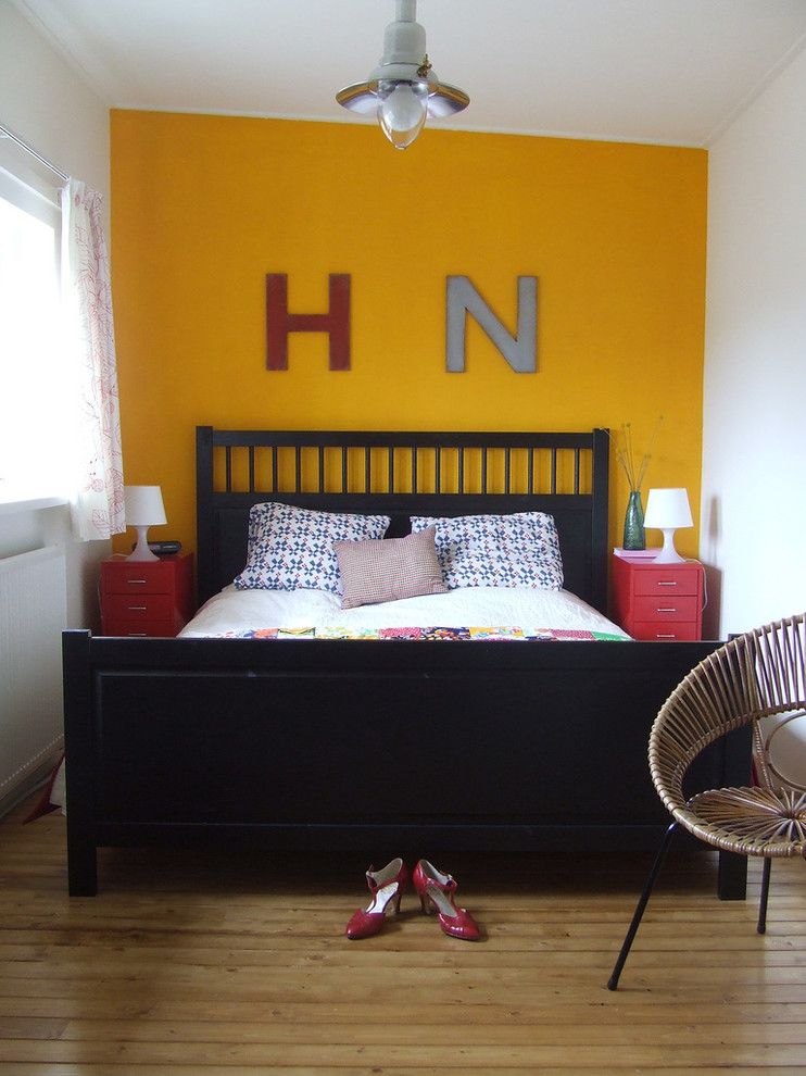 Ikea Hemnes for a Eclectic Bedroom with a Patchwork Quilt and Nina Van De Goor's Home by Ninainvorm