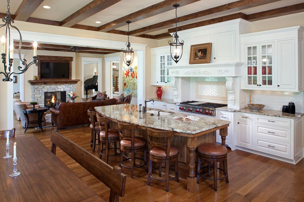 Interlachen Country Club for a Traditional Kitchen with a Oak Floors and Interlachen Country Club (Edina) by John Kraemer & Sons