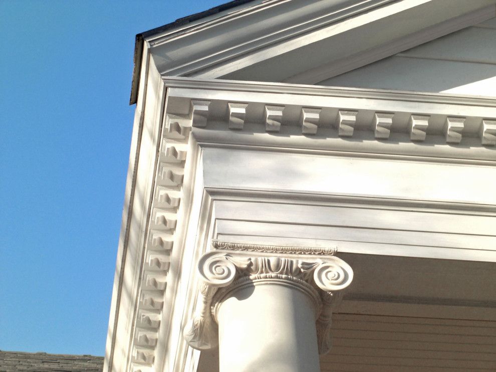 Ionic Columns for a Traditional Spaces with a Columns and Byrd Residence by Chadsworth Columns