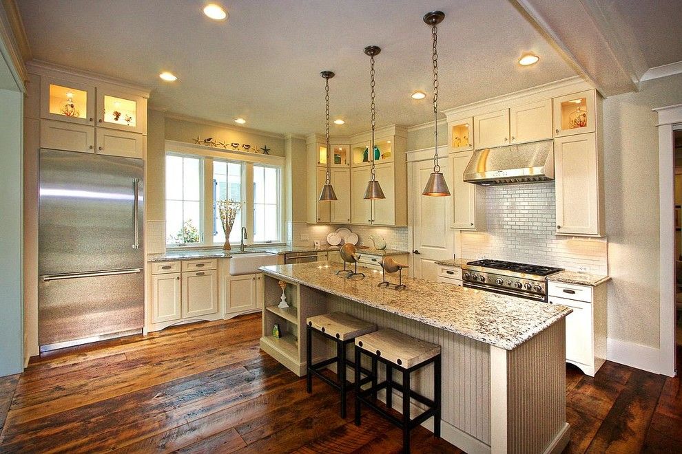 Kith Cabinets for a  Kitchen with a Farm Sink and Kitchen by Center Point Cabinets