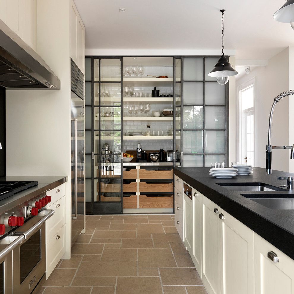 Kith Cabinets for a Transitional Kitchen with a Cornices Moldings and Luigi Rosselli Architects   Oculi House by Luigi Rosselli Architects