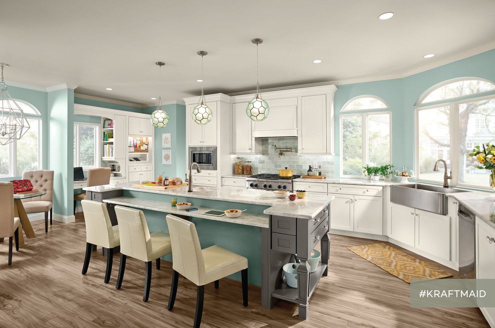 Kraft Maid for a Traditional Kitchen with a Island with Legs and Kraftmaid: Evercore Kitchen Cabinetry in Dove White and Greyloft by Kraftmaid