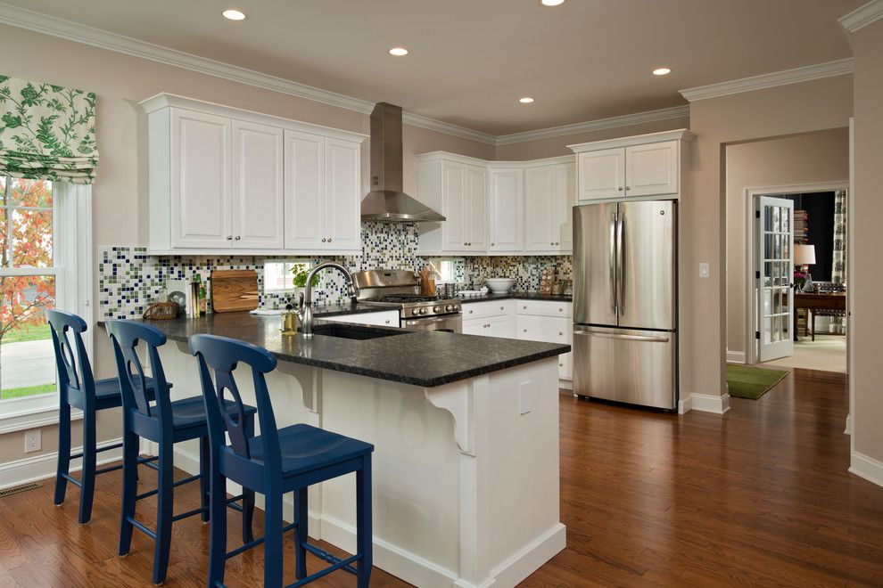 Lacy Bella Designs for a Traditional Kitchen with a Landscaping and 2013 Showcase of Homes by Belmonte Builders