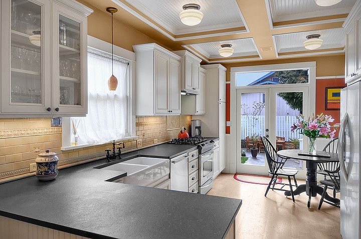 Leathered Granite for a Traditional Kitchen with a Traditional and Meek Residence by Logan's Hammer Building & Renovation