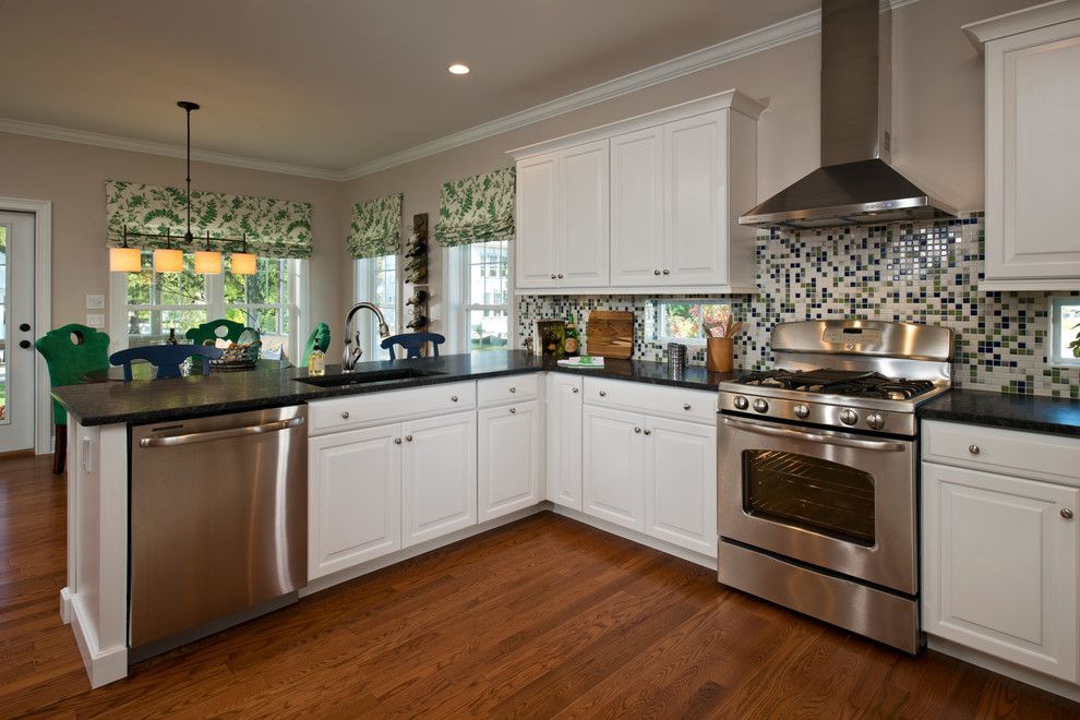 Lockwood Flooring for a Traditional Kitchen with a Belmonte Builders and 2013 Showcase of Homes by Belmonte Builders