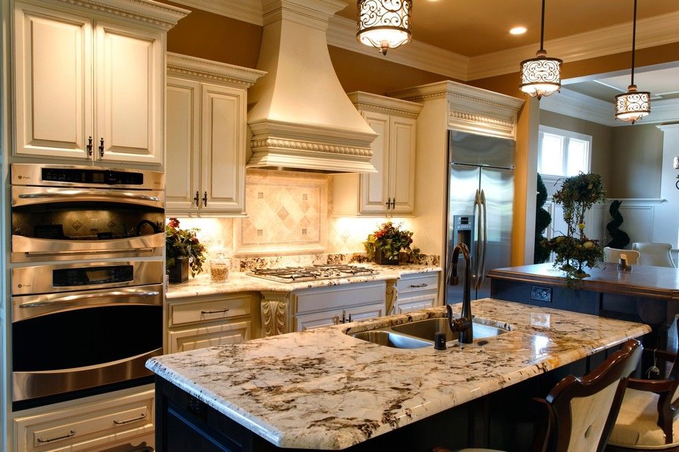 Louisville Tile for a Traditional Kitchen with a Kitchen Island and Durrett Kitchen Splash 1 by Robin Straub