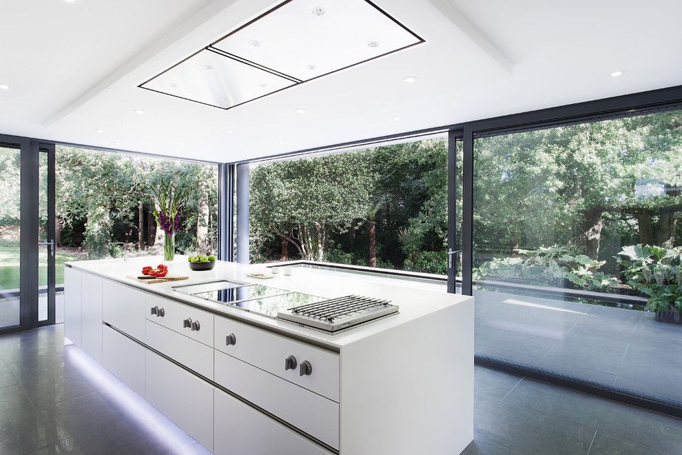 Lowes Conway Ar for a Modern Kitchen with a White Kitchen Island and Abbots Way by Ar Design Studio Ltd