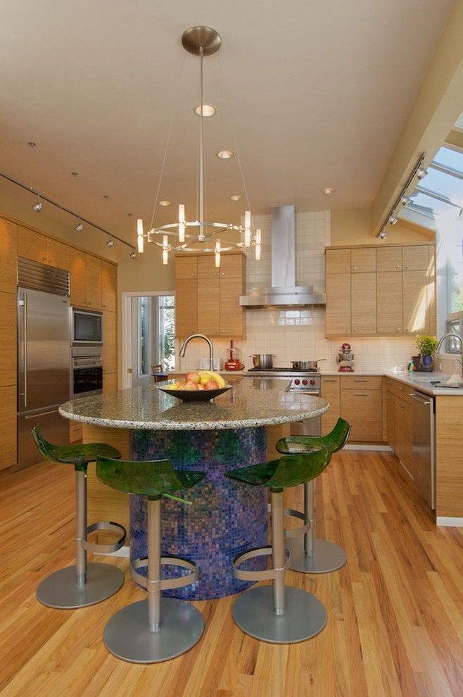 Lowes Oceanside for a Contemporary Kitchen with a Blue Tile and Ellentuck Interiors by Karen Ellentuck. Asid