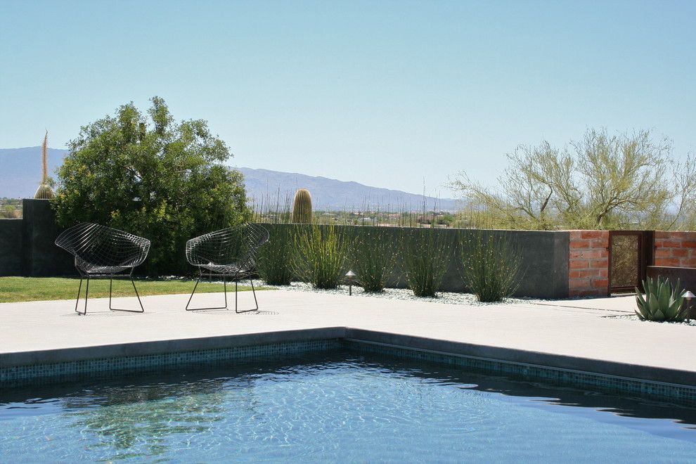 Lowes Yuma Az for a Modern Landscape with a Formal and Prideaux Design by Prideaux Design