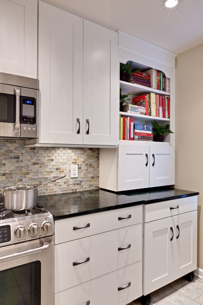 Lunada Bay Tile for a Contemporary Kitchen with a Contemporary and Miller Kitchen by Turan Designs, Inc.