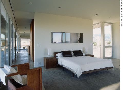 Marmol Radziner for a Modern Bedroom with a Sliding Door and Marmol Radziner Prefab by Marmol Radziner