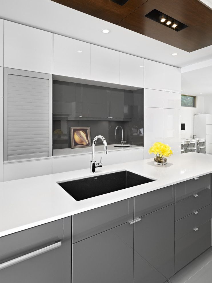 Mountain High Appliance for a Modern Kitchen with a Clean and Lg House   Kitchen by Thirdstone Inc. [^]