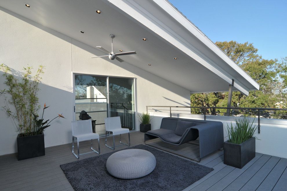 Paola Lenti for a Midcentury Deck with a Recessed Lighting and Tallichet Residence by Intexure Architects