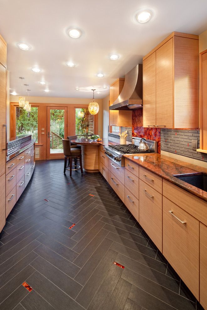 Pental for a Contemporary Kitchen with a Grey Grout and Grant Park Kitchen Remodel by Giulietti Schouten Architects