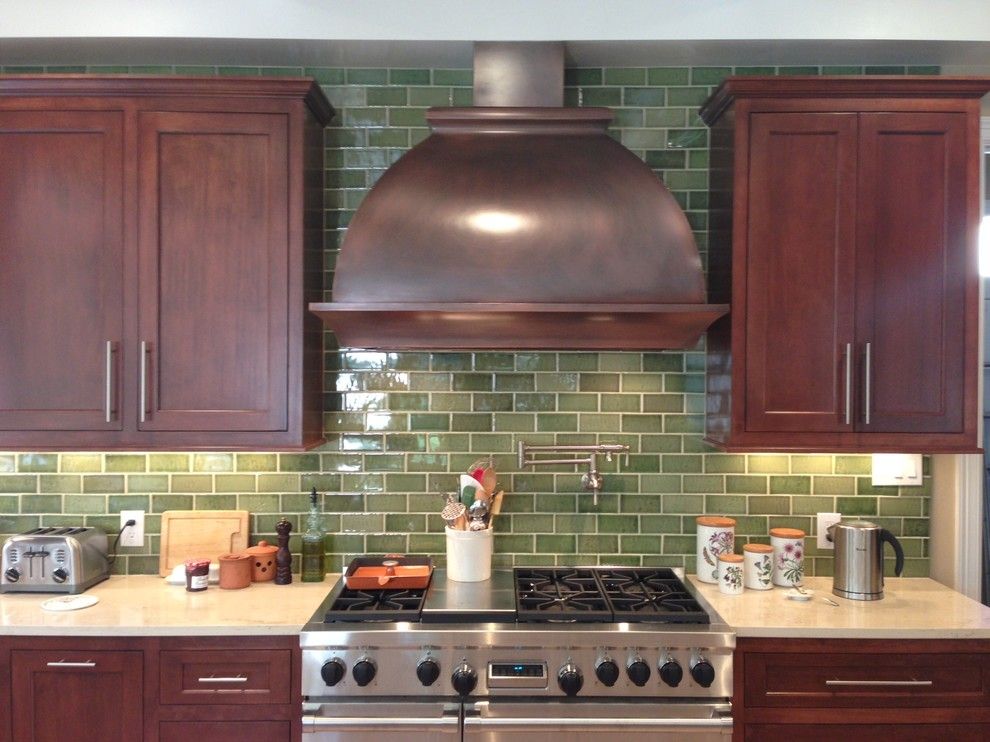 Pratt and Larson for a Traditional Kitchen with a Fireplace Tile and Spaces and Installations with Pratt & Larson by Pratt and Larson Ceramics