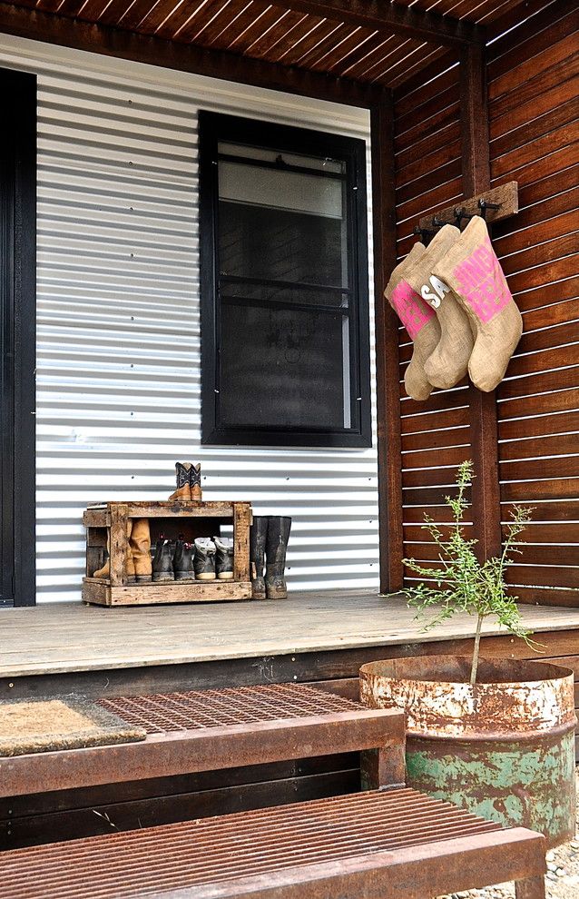 Repurposed Pallets for a Eclectic Pool with a My Houzz and Woodside by Luci.d Interiors