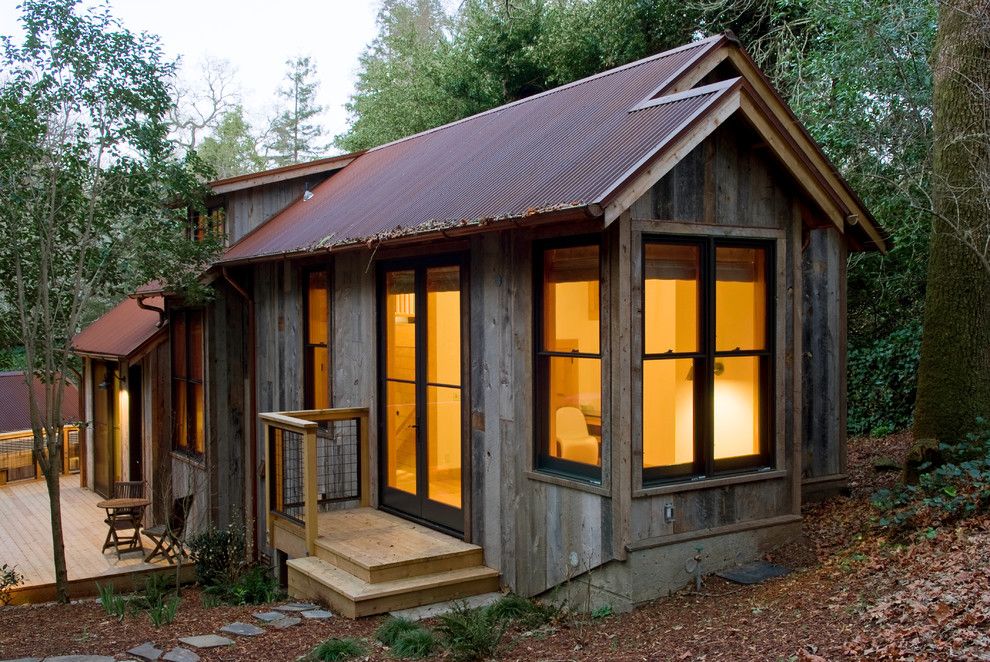 Reuse Hawaii for a Eclectic Shed with a Wood Deck and Ross Guest Cabin by Dotter & Solfjeld Architecture + Design