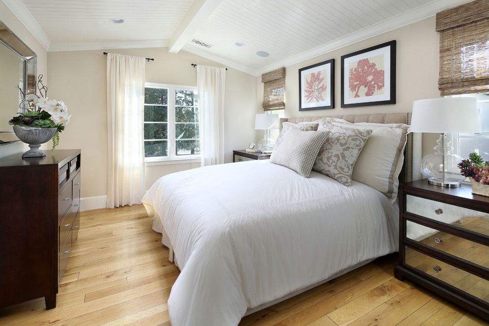 Robson Homes for a Traditional Bedroom with a Light Wood and Apricot Commons in Mountain View by Robson Homes