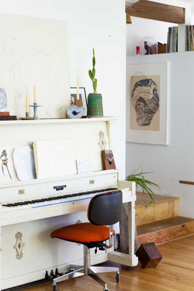 Rolly Chair for a Eclectic Family Room with a Beach Inspired and My Houzz: Bohemian Home Inspired by Organic 1970s Design by Ellie Lillstrom Photography