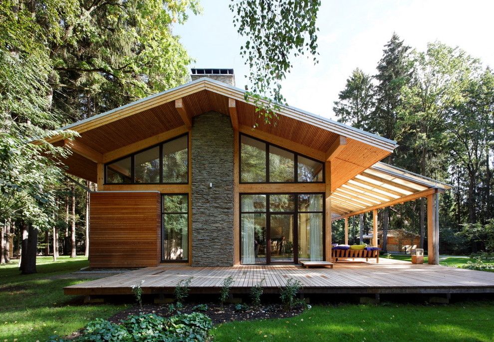 Roof Overhang for a Contemporary Exterior with a Gable Roof and 