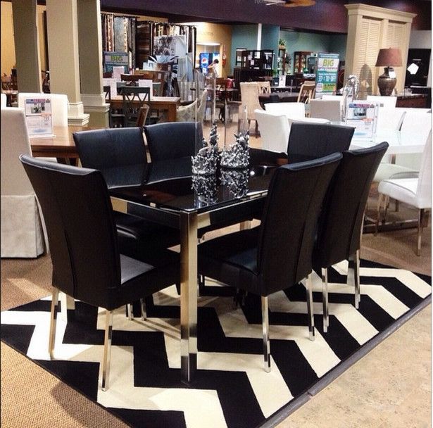 Sam Levitz Tucson For A Dining Room With A Black Dining Table And